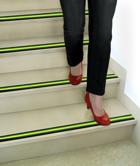 Zestaw dwóch rolek odblaskowych taśm antypoślizgowych - 2w1, 2x300 cm